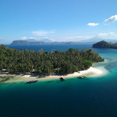 Blue Bay Divers Likupang Bangka Ngoại thất bức ảnh