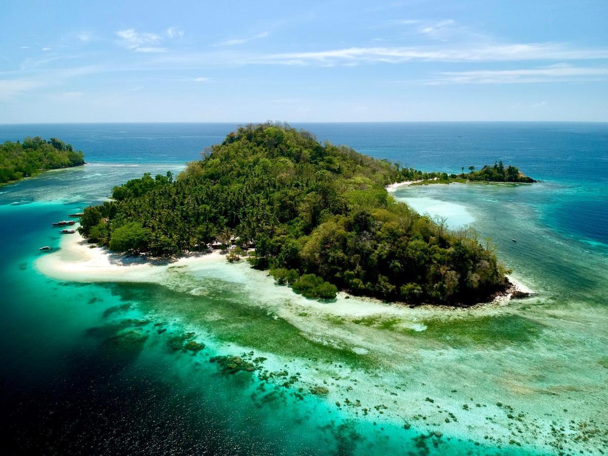 Blue Bay Divers Likupang Bangka Ngoại thất bức ảnh
