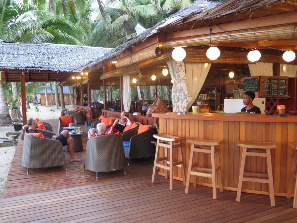 Blue Bay Divers Likupang Bangka Ngoại thất bức ảnh